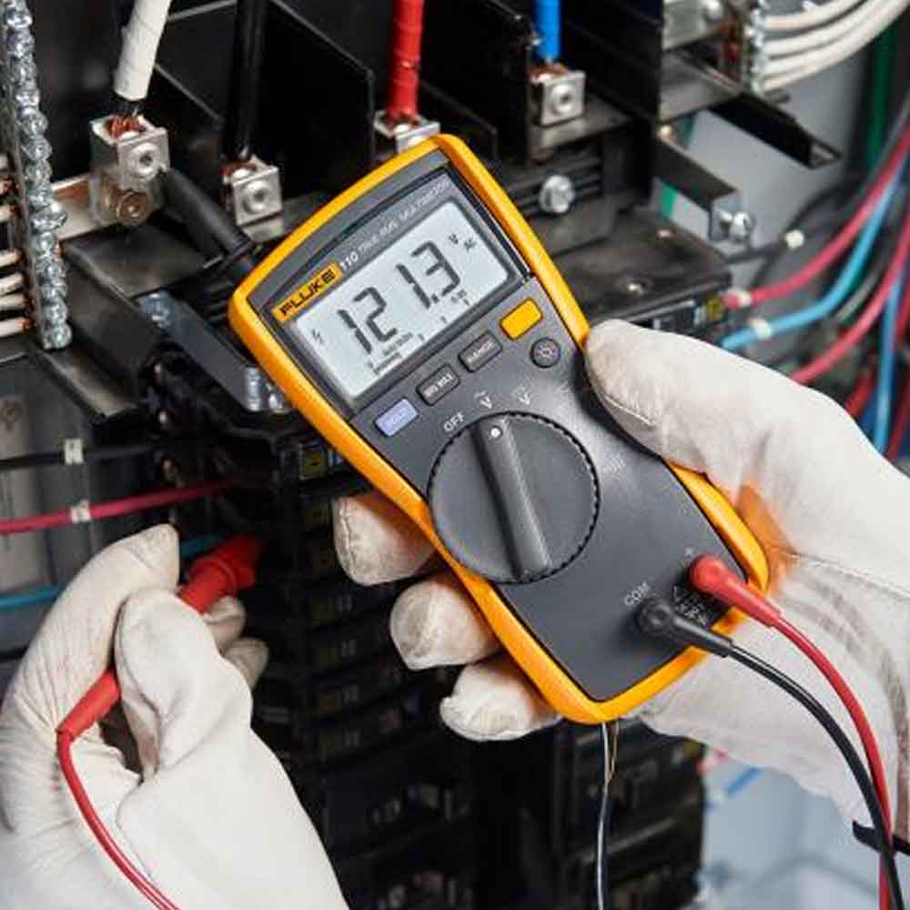 Fluke 110 True-rms Digital Multimeter